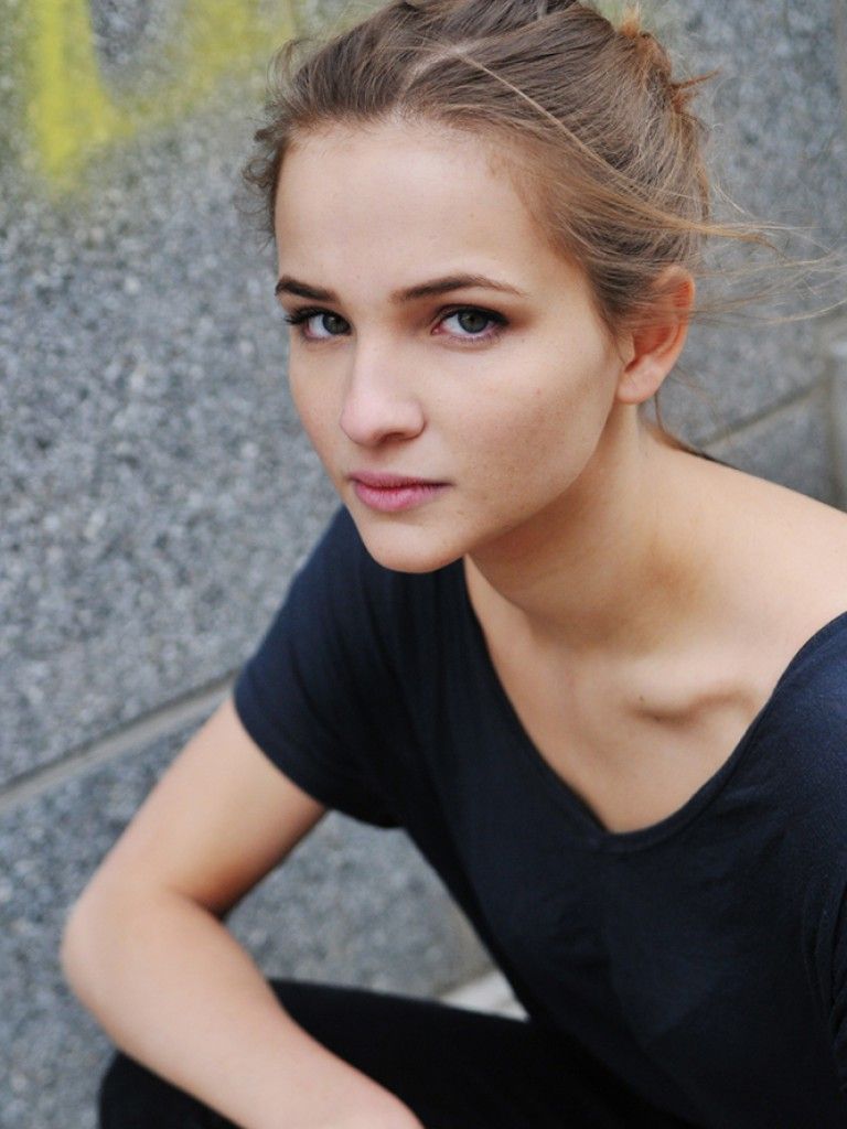 Oyuncu Lisa Vicari