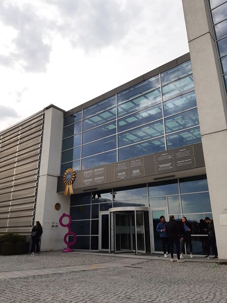 Özyeğin Üniversitesi İşletme fakültesi girişi