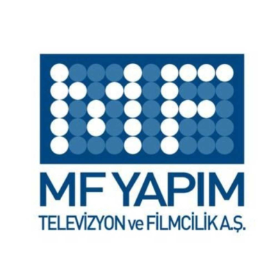 KÖPRÜFİLM MF Yapım logosu. Üstte noktalarla MF harflerinin oluşturulduğu grafik bir amblem, altta ise MF Yapım Televizyon ve Filmcilik A.Ş. yazıyor.